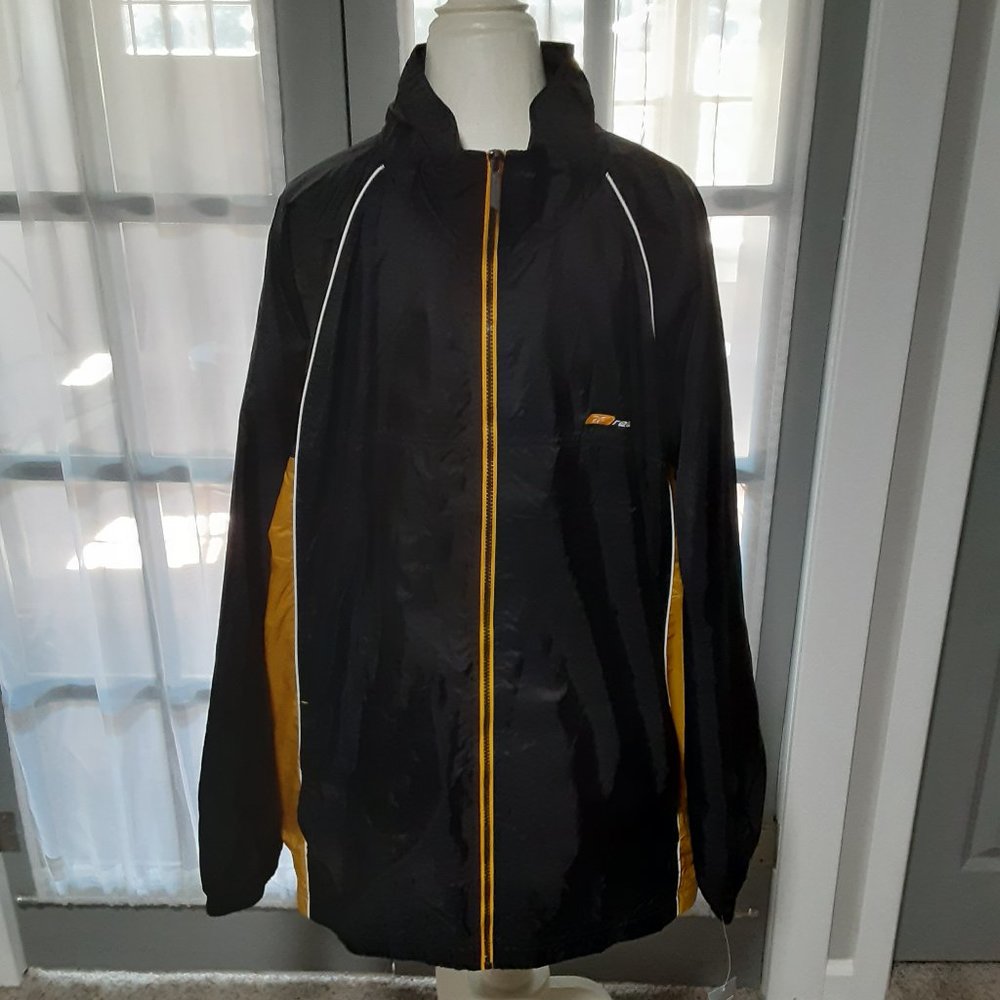Men's Black & gold Reebok Zip up jacket Size XXL US NWT